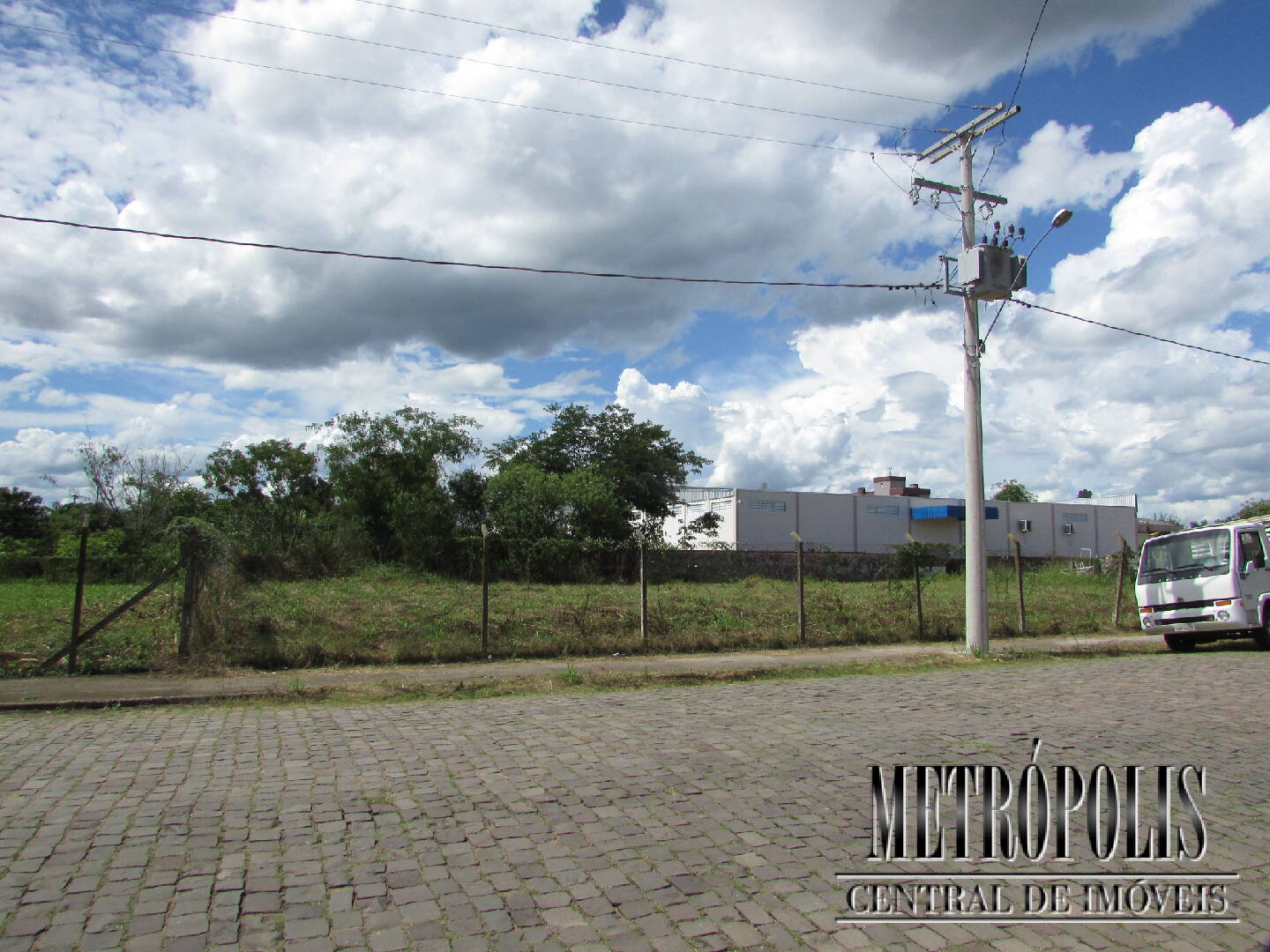 https://www.metropolis.com.br/exportacao/fotos/20220406T1645100300-781507147.jpg